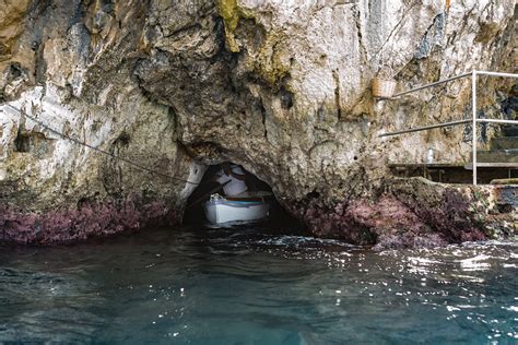 Short course 150 gel starting date september 17 for more information write to us study2016@capitaltravel.ge or call us + 995 81 571 08 81 www. Blue Grotto Capri Italy - Fancy Things