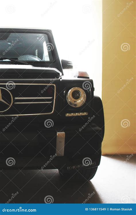 April Kiev Ukraine Mercedes Benz G AMG In The Old Town Editorial Stock Image