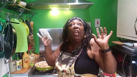 A great addition to your chicken recipe collection! How to make Fried Chicken by Momma Cherri - YouTube