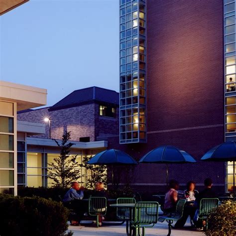 Wayne State University Residence Halls Neumannsmith Architecture