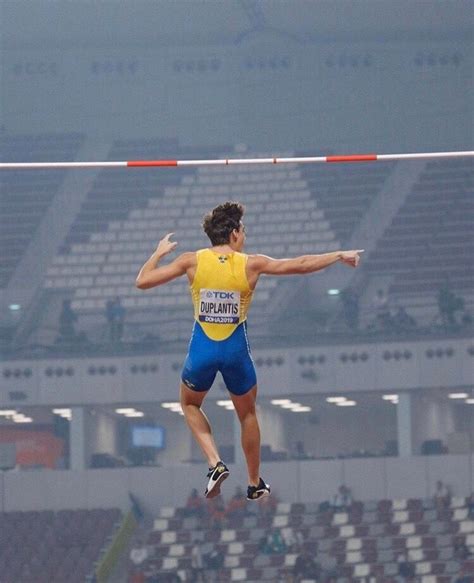 Armand duplantis clears 6.10m next attempt is a world record height of 6.19m posted by victoire sécurisé on 6/6/21 at 11:42 am to tiger ree i feel for mondo. Pin på mondo