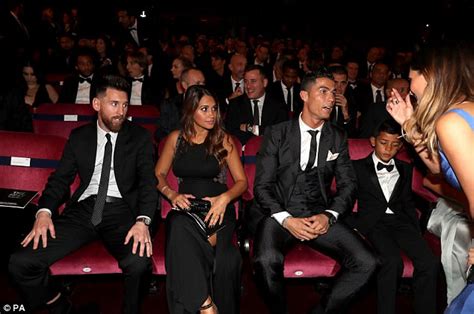 Oficial antonella roccuzzo twitter account. Cristiano Ronaldo and Georgina Rodriguez at FIFA awards ...
