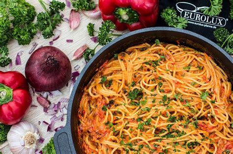 Spaghetti Paprikapfanne