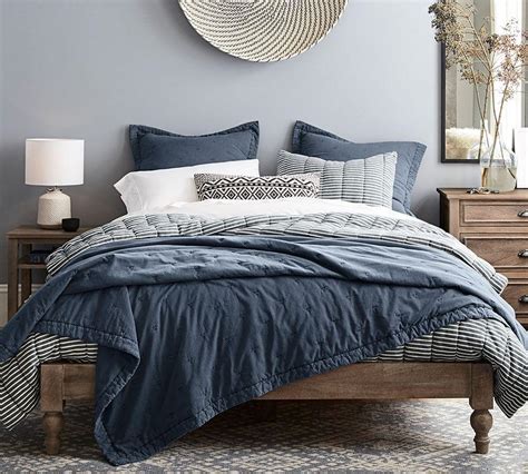 Big sur upholstered platform bed hey ya'll, i'm looking into this bed however don't want to buy it unseen as it is around $2300. Astoria Turned Leg Platform Bed | Pottery Barn AU