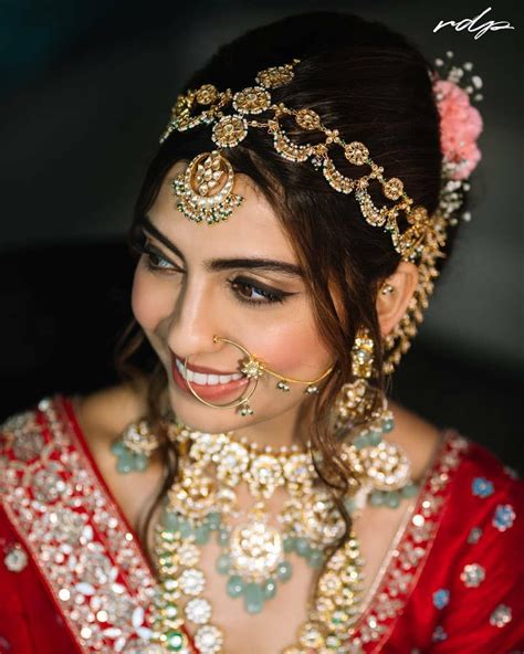 Maang Tikka Bridal Look Bridal Jewellery Inspo Passa Design Muslim Brides Traditional Big