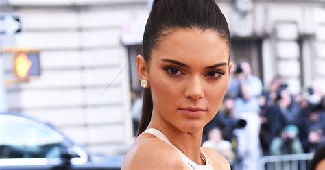 kendall jenner landed another stunning vogue cover free download nude photo gallery