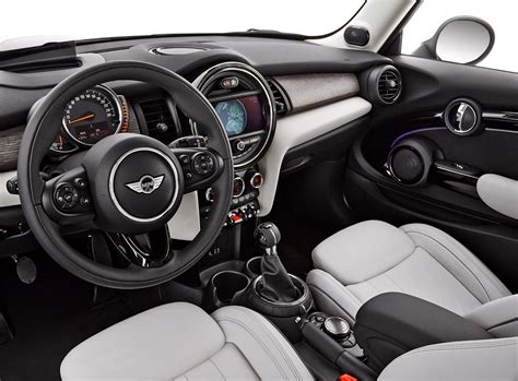 2018 Mini Cooper Hardtop Review Trims Specs Price New Interior