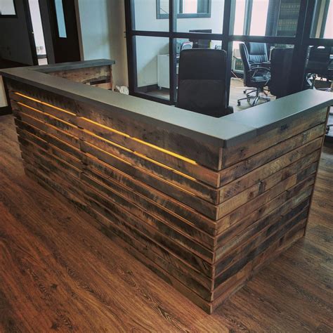 Rustic Reception Desks A Look At The Timeless Classic Desk Design Ideas