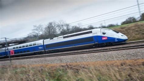 With so many hotels, some in convenient airport locations, it is easy to find a premier inn hotel that suits your needs. France : Le premier TGV Paris Rennes en 1h25