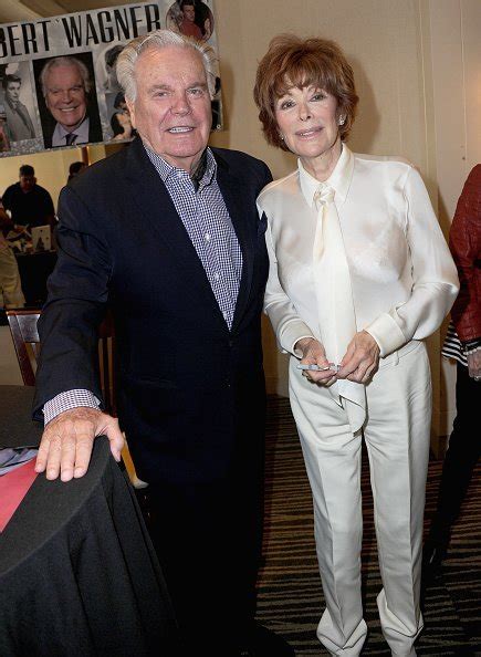 Robert Wagner And Jill Stjohns Relationship Started With Her Message