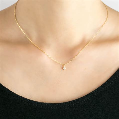 Tiny Dainty Diamond Chain Necklace Star Necklace 15mm