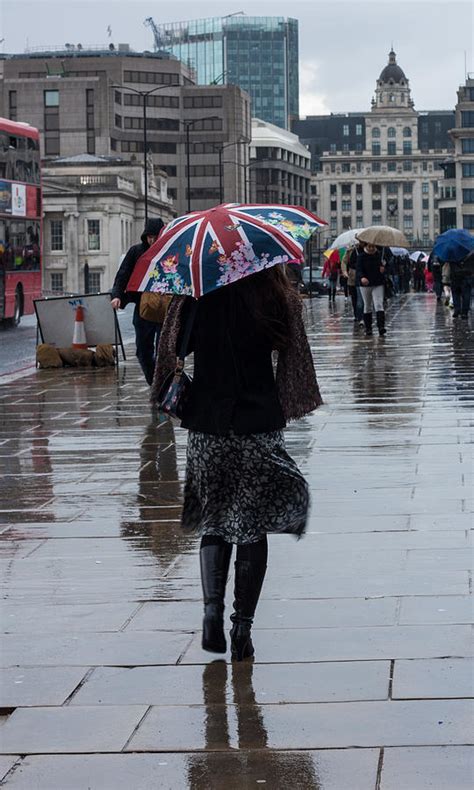 London Rain Photograph By Dawn Oconnor