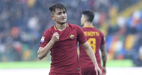 Born 14 july 1997) is a turkish professional footballer who plays as a right winger for premier league club leicester city, on loan from roma. Cengiz Ünder shines again as Roma beats Udinese - Daily Sabah