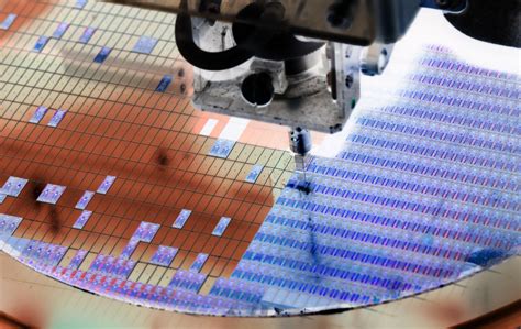 Tsmc has been gradually miniaturizing its process over the years, going from a 16nm a10 chip in iphone 7 models to a 5nm a14 chip in iphone 12 models. TSMC's 3nm N3 process node will enter volume production in ...