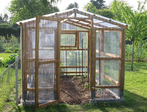 Damit das gewächshaus für die tomaten später sicher steht und auch. Gewächshaus Selber Bauen Forum | Haus Design Ideen