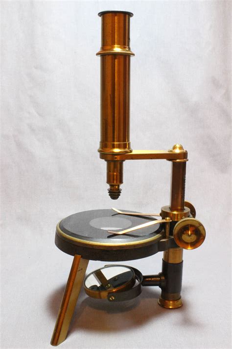 How to use a dissecting microscope? Huxley Compound and Dissecting Microscope