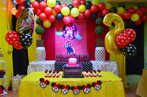 Diy Minnie Mouse Birthday Party Ideas Sew Woodsy