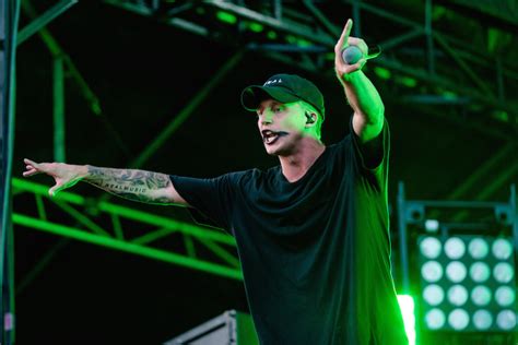 Nf Pens Touching Note To Fans After Topping Chart With New Album
