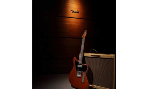 野田洋次郎×フェンダー×ギタマガのコラボ・モデル・ギターが完成！45本限定販売 音楽フェス・洋楽情報のandmore（アンドモア）