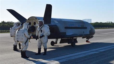 Secret Us Space Plane Lands With A Boom In Florida Wbur News