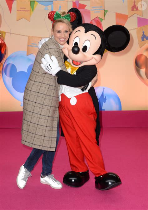 Photo Elodie Gossuin Célébration Des 90 Ans De Magie Avec Mickey à