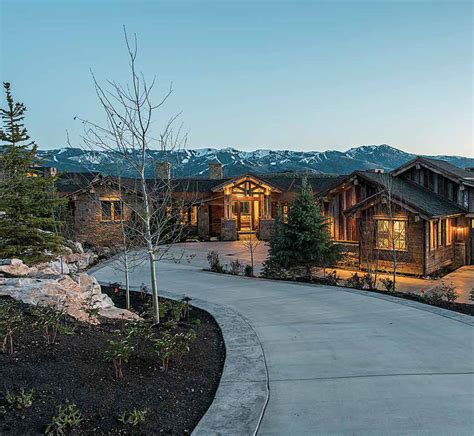 Reclaimed Retreat Western Home Journal Luxury Mountain Home Resource