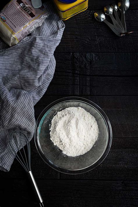 On the other hand, bread flour is made from hard wheat. How to Make Cake Flour, Bread Flour, and Self-Rising Flour - Baking 101