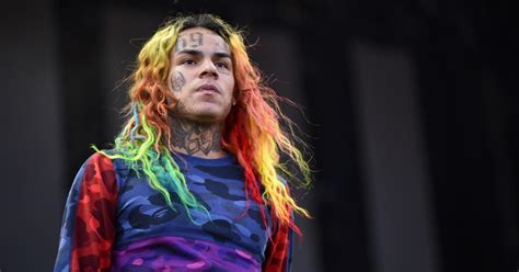 tekashi 6ix9ine reacts after getting sucker punched at nightclub