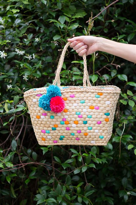 Thrifty Diy Painted Straw Tote Bag Design Improvised