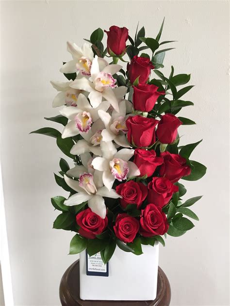 Surprise your loved one this valentine's day by putting together a personalized arrangement filled with fresh flowers to symbolize your love for them. Pin by Chirife Floral Design on Valentine's day flowers ...