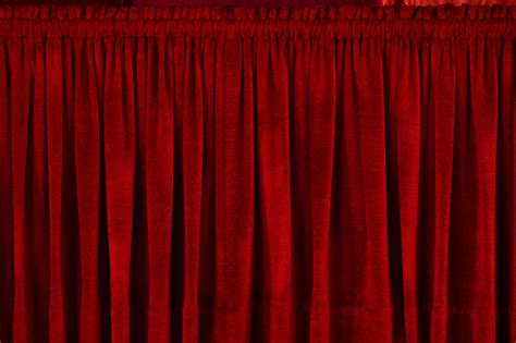 Red Velvet Curtains αθηΝΕΑ