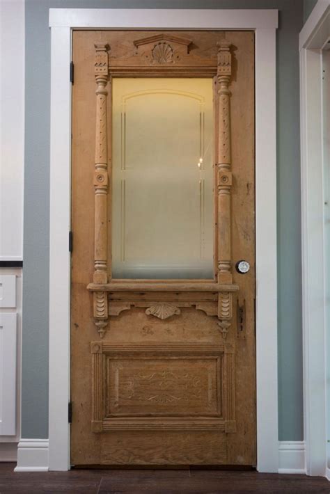 30 Antique Pantry Door Ideas For Inspiration Decorathing Door