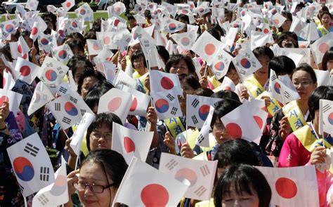 Japan And South Korea The Friendly Foes Of East Asia The New York Times