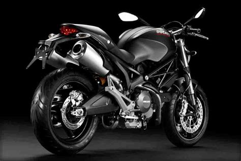 The bike that spoke to me in terms of seating position, style & height was the ducati monster 696. 2018 Ducati Monster 659 Low-Spec Version Introduced