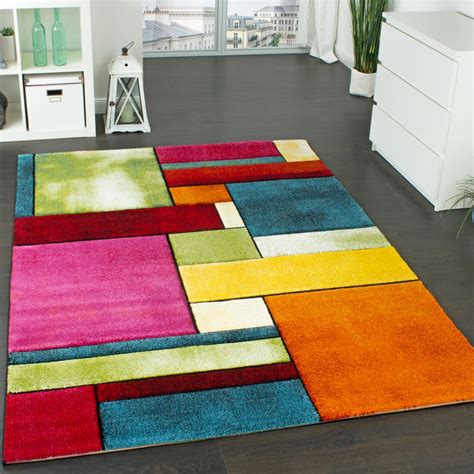 Ein teppich wird nicht nur wegen aussehen, farbe & ausdruck gewählt. Teppich Bunt Quadrate | Haus Deko Ideen