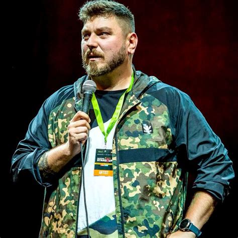 Cosmin nedelcu este unul dintre cei mai cunoscuți artiști de stand up de la noi din țară, ca meserie de bază practică actoria. (Foto) Micutzu a reușit să slăbească 50 de kilograme. „Imi ...