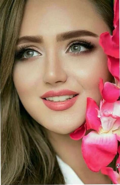 Check spelling or type a new query. صور فتاة تضحك،خلفيات اجمل بنات العالم - صور حزينه