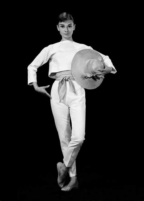 Audrey Hepburn được Tôn Vinh Là Biểu Tượng Thời Trang Của Mọi Thời đại