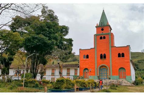 Fe Turismo Y Riqueza Arquitectónica En Bolívar Valle Del Cauca Colombia Bacana