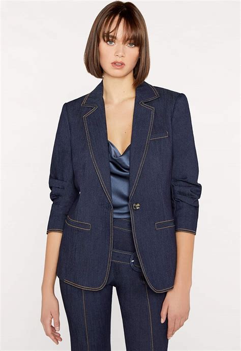 Types Of Blazers For Women To Layer In Style Looksgud