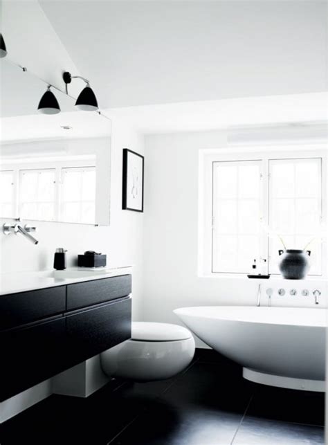 45 Stylish And Laconic Minimalist Bathroom Décor Ideas Digsdigs