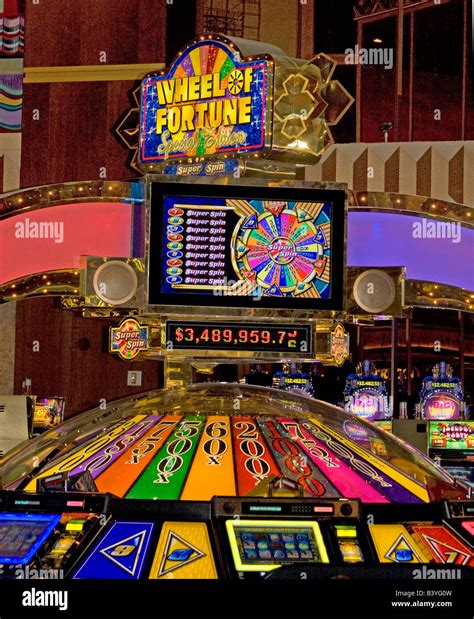 Usa Las Vegas Colorful Wheel Of Fortune Progressive Slot Machine Over