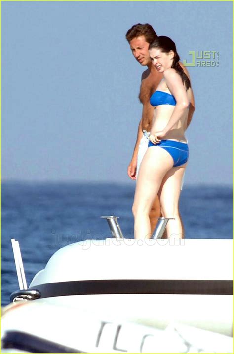 Anne Hathaway Blue Bikini Pictures Part Deux Photo 559101 Anne