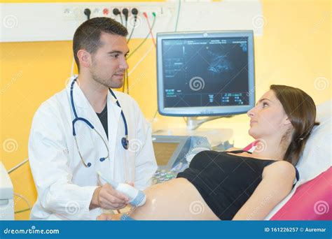 Doctor Doing 3d Ultrasound On Belly Pregnant Woman Stock Image Image