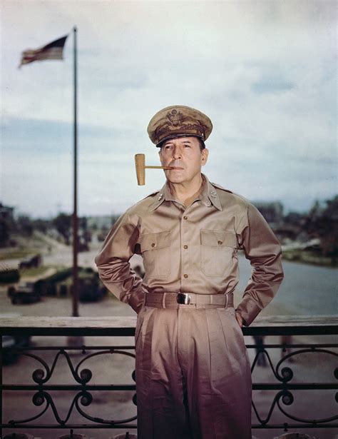 General Douglas Macarthur Ww2
