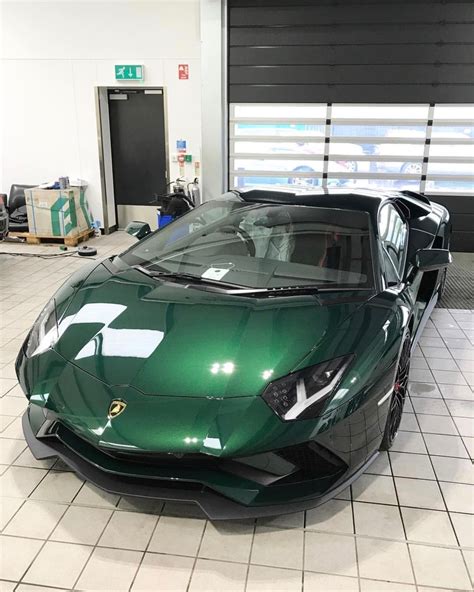 Lamborghini Aventador S Painted In Verde Hydra Photo Taken By The