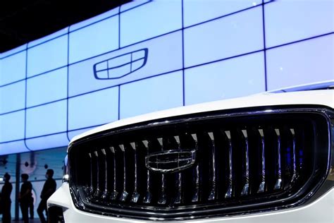 Baidu Geely Ev Venture Hires Cadillacs Former Lead Designer Caixin