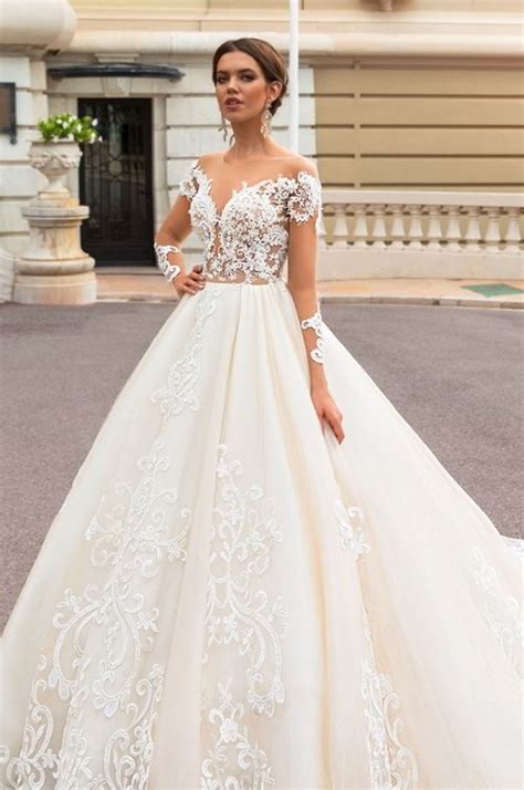 Wedding dress designer is who create dresses for brides to be.to make brides beautiful and elegant in their weddings. Crystal Design Haute Couture 2017 Wedding Dresses - World ...