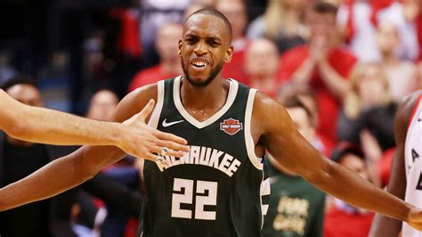 Simply put, the milwaukee bucks supporting cast has not shown up in the series. NBA free agency: Khris Middleton returning to Bucks ...