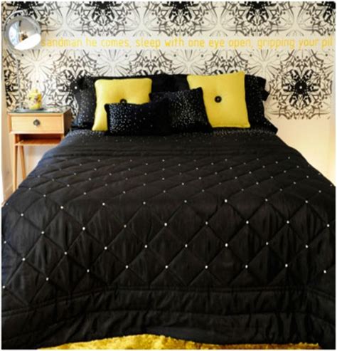 If your bedroom is decorated in cooler pastel tints of green, blue, purple, or gray, you'll achieve the same effect with black. YELLOW BEDROOM LOFT STYLE BLACK AND WHITE NEW YORK KYLIE ...